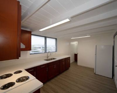 2 Bedroom 1BA 750 ft Apartment For Rent in Pearl City, HI