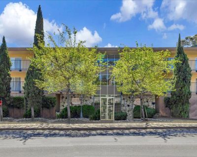 22850 ft Commercial Property For Sale in Belmont, CA