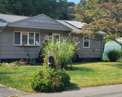 2 Bedroom 1BA 1072 ft Single Family Home For Sale in MERIDEN, CT