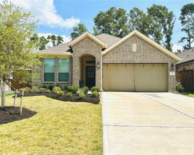 3 Bedroom 2BA 2055 ft Single Family Detached House For Rent in Porter, TX