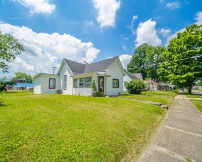 3 Bedroom 1BA 911 ft Single Family House For Sale in Middletown, IN
