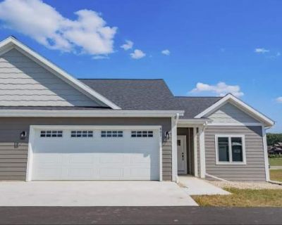 3 Bedroom 3BA 2456 ft Pet-Friendly Apartment For Rent in Cambridge, WI