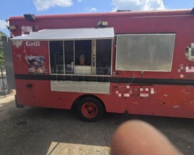 28' GMC Workhorse Step Van All Purpose Food Truck Concession Food Truck For Sale in Georgia!