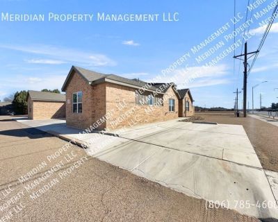 3 Bedroom 3BA 1450 ft Pet-Friendly Apartment For Rent in Lubbock, TX