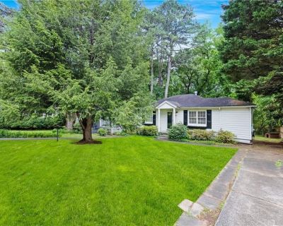 2 Bedroom 1BA 891 ft Single Family House For Sale in Atlanta, GA