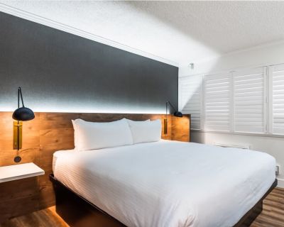 1 bath hotel vacation rental in San Mateo, California