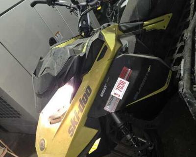 2018 850 ski doo summit. Very good condition!!! 820 miles