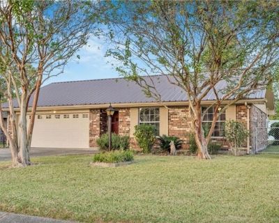 Flowerwood Ct, Luling, Home For Sale