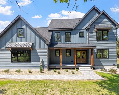 4 Bedroom 2BA 5283 ft Single Family House For Sale in Sunapee, NH