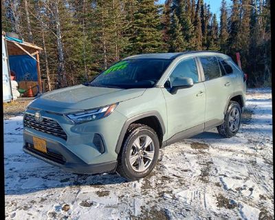 2022 Toyota RAV4 XLE Sport Utility 4D