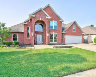 4 Bedroom 2600 ft Single Family Home For Sale in Lawton, OK