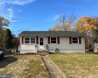 4 Bedroom 1BA 1638 ft Single Family Home For Sale in MANASSAS, VA