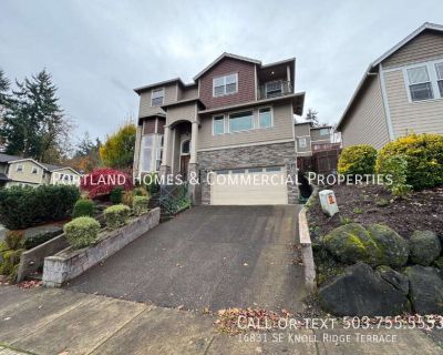 4 Bedroom 2BA 3381 ft Pet-Friendly Single-family home For Rent in Milwaukie, OR