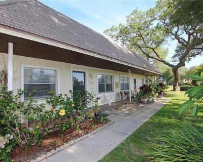 2 Bedroom 1.5BA 0 ft Apartment For Rent in Palm Harbor, FL