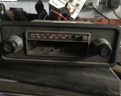 Boman 8-track AM/FM 12v Stereo Radio