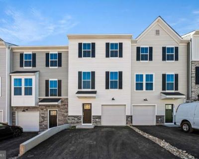 106 ABRAMO VICTOR Drive. image_url. In unit laundry Hardwood floors Dishwasher New construction Garage Recently renovated Unit Amenities carpet dishwasher hardwood floors in unit laundry microwave oven range walk in closets recently renovated Property Amenities clubhouse gym parking garage new construction. 3 Bedroom. 4 Bathroom. 2095 ft