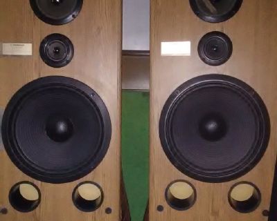 Pioneer house speakers 150 watt work perfect trade for TV