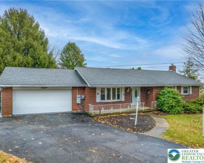 3 Bedroom 2BA 1900 ft Single Family House For Sale in Moore Twp, PA