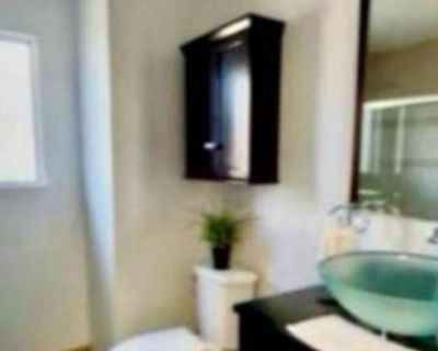 Total rooms: 5. Deposit: $800.00 * Utilities included?: No * Fees apply?: No. References required. No preference. Non-smoking. Not for couples. Furnishings: Unfurnished * Parking: Yes * Garage: No * Yard/patio: No * Balcony/roof terrace: No * Disabled access: No * Living room: shared * Broadband included: No. Availability Available Nov 17 2025 Minimum term 6 months Maximum term None. Private Ro...