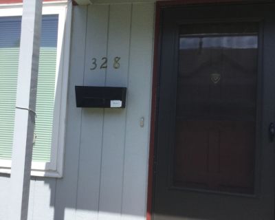 1 Bedroom 1BA 700 ft Apartment For Rent in Corvallis, OR