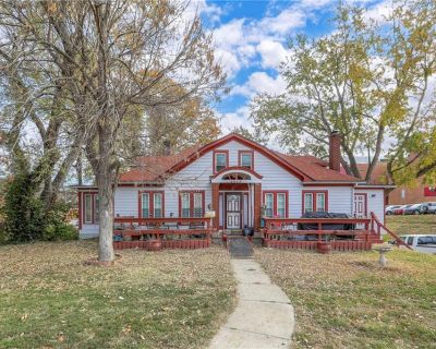 3 Bedroom 1BA 1346 ft Single Family House For Sale in Independence, MO