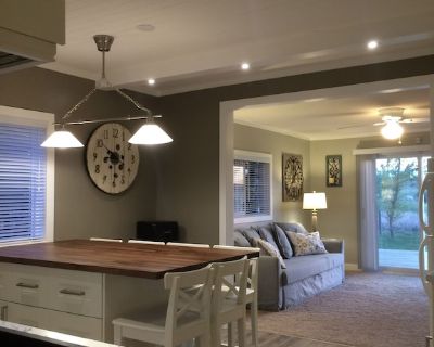 2 beds 1 bath cottage vacation rental in Mountain View, AB