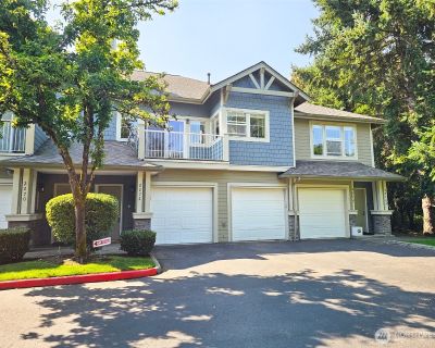 1 Bedroom 1BA 818 ft Condo For Sale in Issaquah, WA
