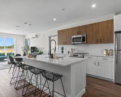 2 Bedroom 2BA 1017 ft Condominium For Sale in WILMINGTON, MA