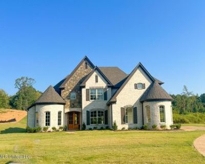 5 Bedroom 3BA 2700 ft Single Family House For Sale in Holly Springs, MS