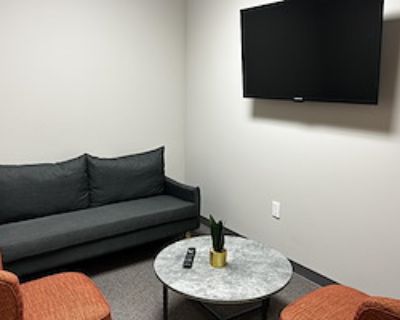 Private Meeting Room for 4 at Katy Elite Suites