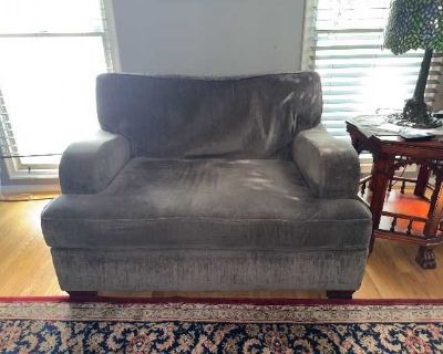 Havertys Couch and Loveseat