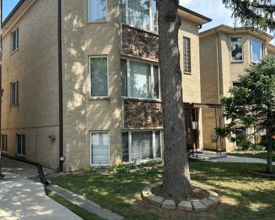 3 Bedroom 2BA 1150 ft Apartment For Rent in Elmwood Park, IL