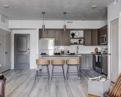3 Bedroom 2BA 1234 ft Pet-Friendly Apartment For Rent in Clearfield, UT