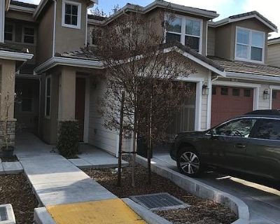 2 Bedroom 2BA 1057 ft Pet-Friendly Apartment For Rent in Danville, CA