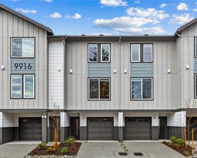 4 Bedroom 4BA 1880 ft Single Family Home For Sale in LYNNWOOD, WA