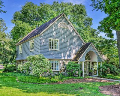 4 Bedroom 4 baths No pets 4.62 13 reviews What our guests are saying... AI-generated...