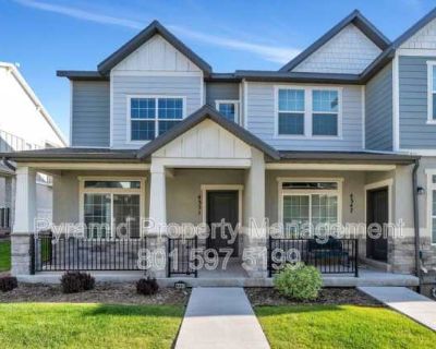 3 Bedroom 2.5BA 2624 ft Pet-Friendly Apartment For Rent in Lehi, UT