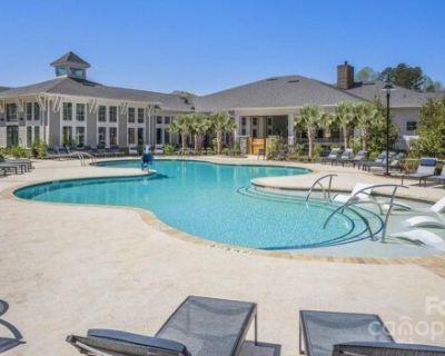 4010 Waiting St Unit B1. Now Offering: Two months of free base rent when you move in by November 15th. Pricing, promotions, and availability are subject to change. Please confirm details prior to applying. Days on Market reflect the overall listing and may not apply specifically to this floor plan. Live, Work, and Play. Around Matthews Square, residents have access to a variety of upgraded comm...