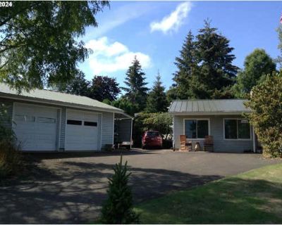 4 Bedroom 3BA 2056 ft Single Family Home For Sale in DAMASCUS, OR