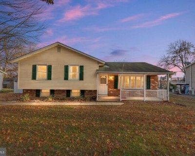 4 Bedroom 1.5BA House For Sale in Elkton, MD