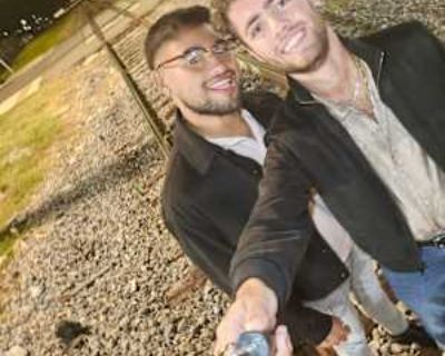 Santiago & Henri, 22 years,. Looking in: Cape Canaveral, Brevard County, FL
