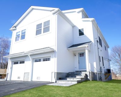 4 Bedroom 3BA 2610 ft Apartment For Rent in Fairfield, CT