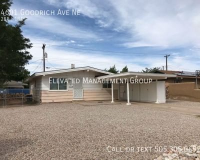 2 Bedroom 1BA 1100 ft Pet-Friendly Single-family home For Rent in Albuquerque, NM