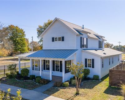 3 Bedroom 2BA 1991 ft Single Family House For Sale in Barling, AR