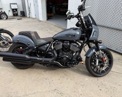2023 Indian Motorcycle Sport Chief Dark Horse