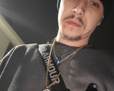 Brendan - Needs an Apartment on iROOMit or a Room