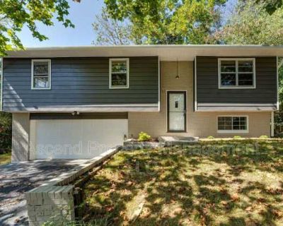 4 Bedroom 3BA 2140 ft Pet-Friendly Apartment For Rent in Harrison, TN