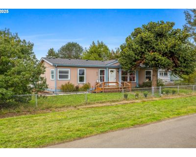 3 Bedroom 3BA 1296 ft Single Family House For Sale in Waldport, OR