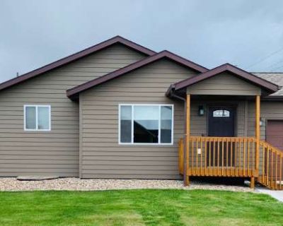 4 Bedroom 3BA 2424 ft Apartment For Rent in Rapid City, SD