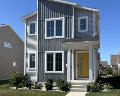 3 Bedroom 2.5BA 1612 ft Pet-Friendly Apartment For Rent in Dane County, WI